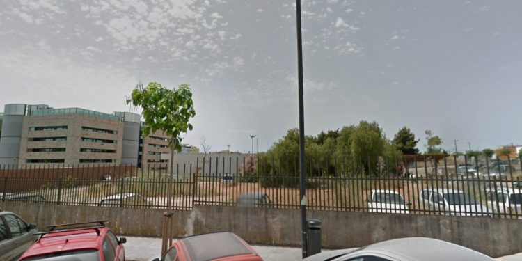 Solar situado junto a la comisaría de Ibiza. Foto: Google Maps