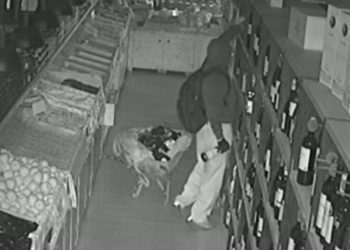 Fotograma de la cámara de seguridad uno de los robos.