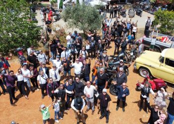 Imagen de drone de una concentración anterior de riders en Ibiza.