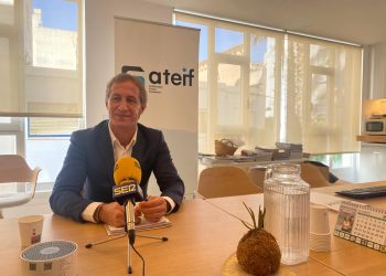 Los resultados de la encuesta los ha presentado hoy  Eduardo Manero, presidente de Anàlisi Turístic d’Eivissa i Formentera,