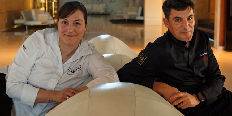 María José  Martínez y Óscar Molina en el Ibiza Gran Hotel. Fotos: Joan Costa.