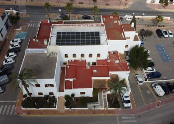 Placas solares en el Ayuntamiento de Sant Josep. Foto: Ayuntamiento de Sant Josep