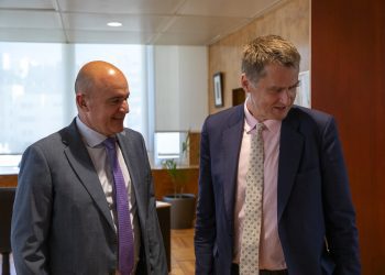 Marí y Elliot, en el Consell de Ibiza. Foto: Consell de Ibiza