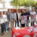 Els socialistes, a la taula informativa instalada a Vara de Rey. Foto: FSE-PSOE
