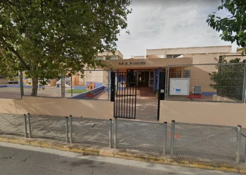 Fachada del colegio Can Misses de Ibiza.