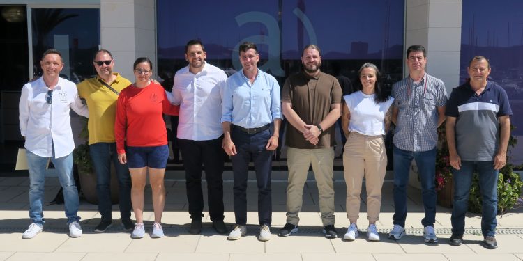 Participantes en la presentación del proyecto. Foto: Ayuntamiento de Sant Antoni