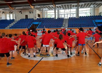 Actividad de baile realizada por los estudiantes. Fotos: Ayuntamiento de Santa Eulària