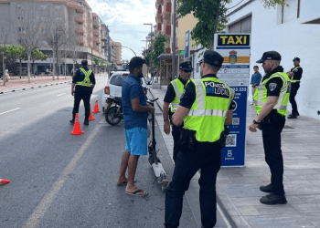 Imagen de uno de los controles llevados a cabo. Foto: Policía Local de Ibiza