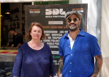 Carmen Domínguez y Adrián Rodríguez, en la presentación del festival. Foto: Ayuntamiento de Ibiza