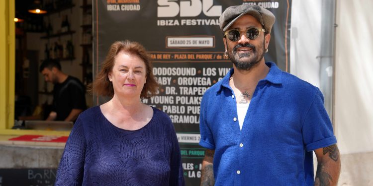 Carmen Domínguez y Adrián Rodríguez, en la presentación del festival. Foto: Ayuntamiento de Ibiza