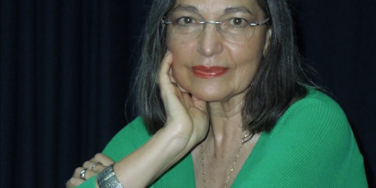 La escritora de Zaragoza Victoria Trigo Bello, ganadora del Premio Internacional de Cuento "Las Dalias" 2024.