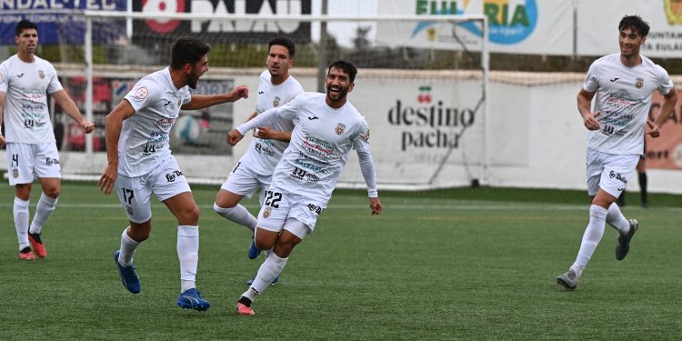 Barroso, en el centro de la imagen. Foto: Peña Deportiva