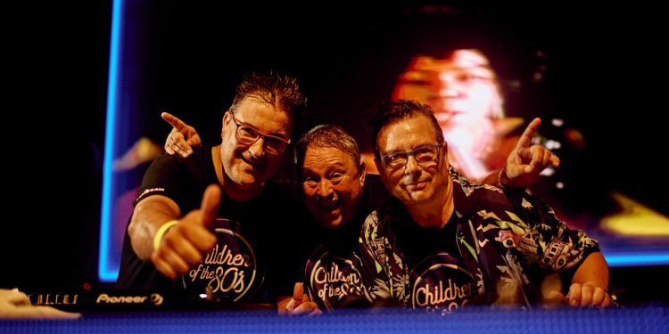 Quique Tejada, Josep Maria Castells y Toni Peret, los tres djs del Dream Team de la fiesta Children of the 80