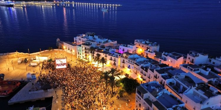 Espectacular vista del puerto en un evento anterior de Portside de Club Chinoise.