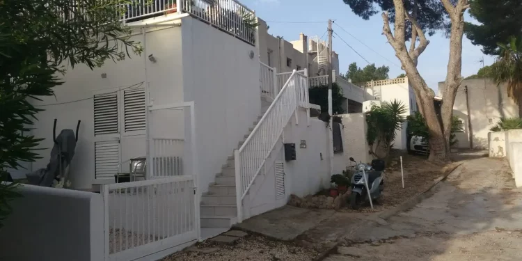 Urbanización donde se encuentra la vivienda.