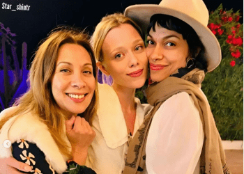 Rosario Dawson, a la derecha, junto a las también actrices de Ahsoka Ivanna Sakhno, centro, y Diana Lee Inosanto, la pasada noche en Ibiza,