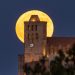Primera Luna llena del verano de 2024 vista desde Ibiza. Foto: Paco Natera (pincha sobre la imagen para verla completa).