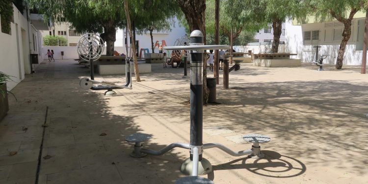 Máquinas instaladas para realizar ejercicios. Fotos: Ayuntamiento de Sant Antoni