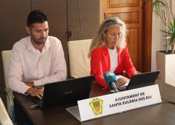 Miguel Tur y Carmen Ferrer, hoy. Foto: Ayuntamiento de Santa Eulària
