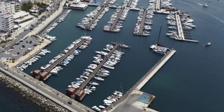 Vista aérea del puerto de Sant Antoni.