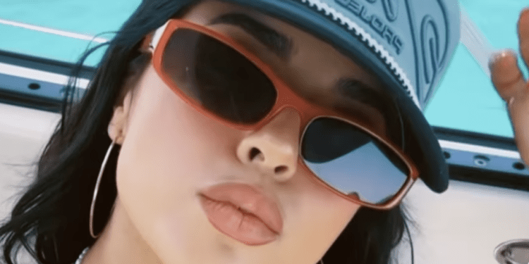 Becky G. en una imagen en Ibiza de sus redes sociales.