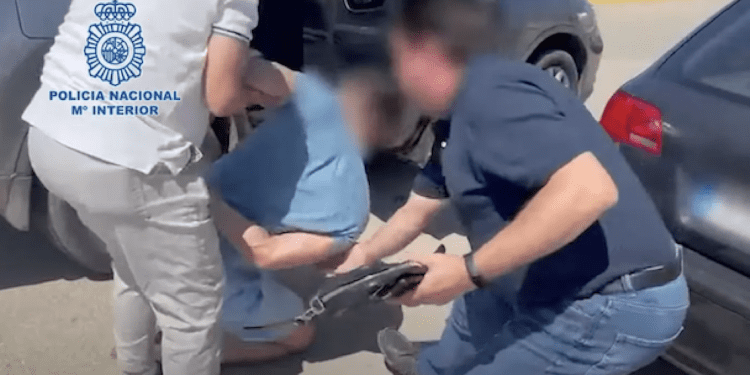 Detenidos por el robo en casa de Ronaldo Nazario en Ibiza.