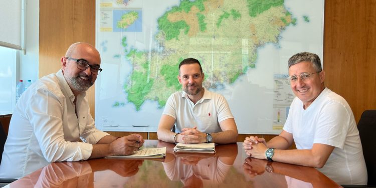 Roig, Juan y Algaba, durante la reunión. Foto: Consell de Ibiza