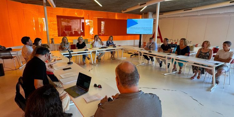 Encuentro celebrado hoy. Foto: Ayuntamiento de Santa Eulària