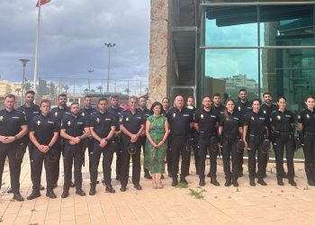 Recepción de los nuevos policías en prácticas. Foto: Policía Nacional