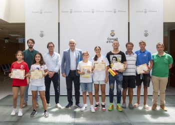 Recepción a los deportistas. Foto: Consell de Ibiza