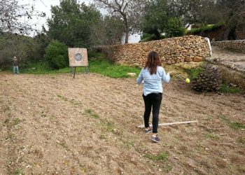 Imagen de archivo de una competición de tir amb bassetja. FOTO: ND.