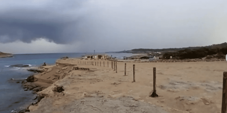 Los pivotes sin cuerda en Platges de Comte, Ayuntamiento de Sant Josep.