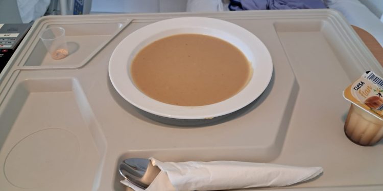 Imagen de la comida en Hospital Residencia Cas Serres. FOTO: Laura Serra