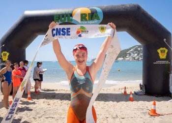 Marta Bonet, becada para triatlón.