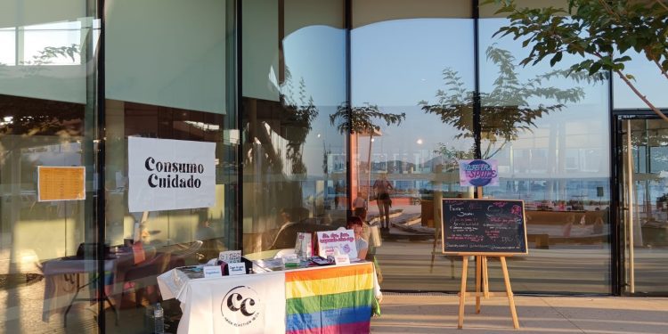 Punt violeta al Sol Post