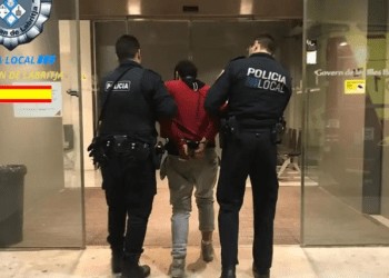 Imagen de la detención compartida en las redes sociales. Foto: Policía Local de Sant Joan