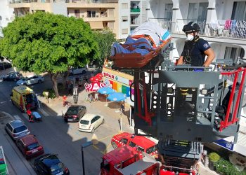 Imagen del rescate. Foto: Bombers d'Eivissa.