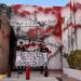 Imagen de la fachada de la mansión de Messi en Ibiza rociada de pintura por activistas de Futuro Vegetal.