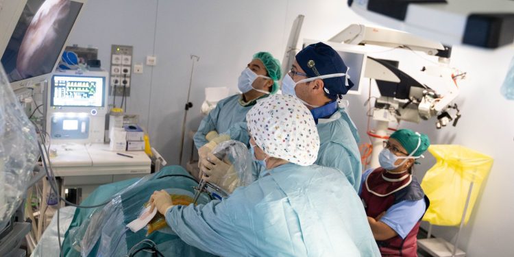 Unidad de Neurocirugía de la Policlínica Nuestra Señora del Rosario.  Imagen G.P.