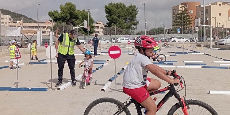 Actividad llevada a cabo durante la Semana Europa de la Movilidad de 2023. Foto: Ayuntamiento de Santa Eulària