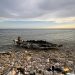 Una patera calcinada en Formentera en uno de los desembarcos recientes en la isla. Foto Jaume Escandell