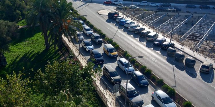 Imagen facilitada por el PSOE de los problemas de tráfico generados por la prueba deportiva.