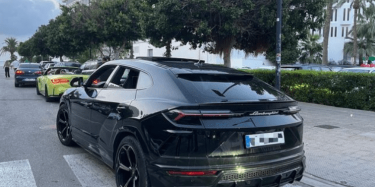 Los vehículos implicados en las carreras. Imágenes Policía Local de Ibiza.