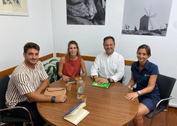 Representantes del Grupo de Acción Local, el presidente del Consell de Formentera y la técnico de Sector Primario. Foto: Consell Insular de Formentera