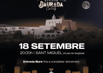 Cartel de Eivissa Daurada en Sant Miquel.