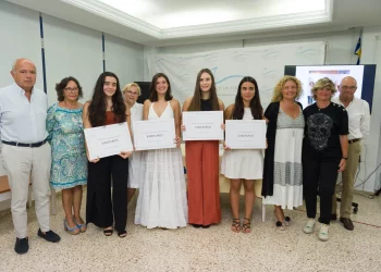 Becadas en una edición anterior de las ayudas a la educación de la Fundción Julián Vilás Ferrer.