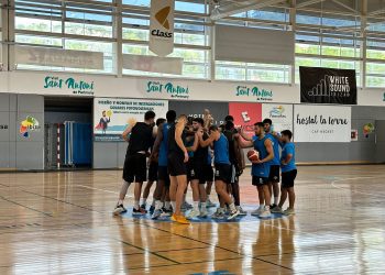 Imagen de los jugadores. FOTO: CB Sant Antoni