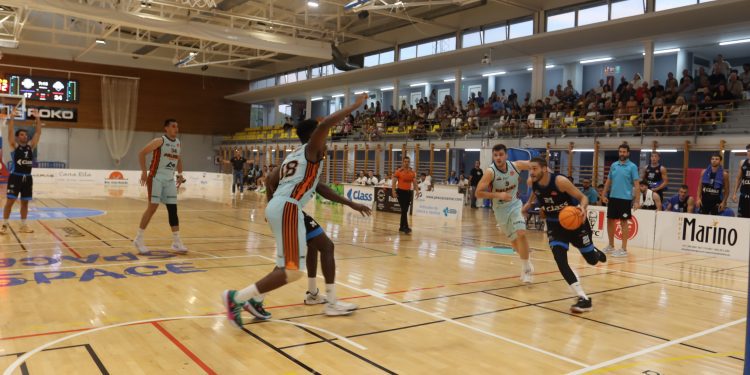 Imagen de archivo de un encuentro en Sant Antoni. FOTO: Bàsquet Sant Antoni