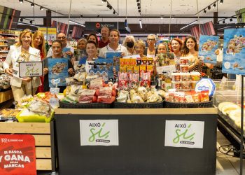 Presentación del calendario solidario. Foto: Asociación Elena Torres