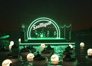 Finalmente, el concierto se hará en tierra, en la playa, y no en el mar como estaba previsto por las malas previsiones de vientos costeros y olas.